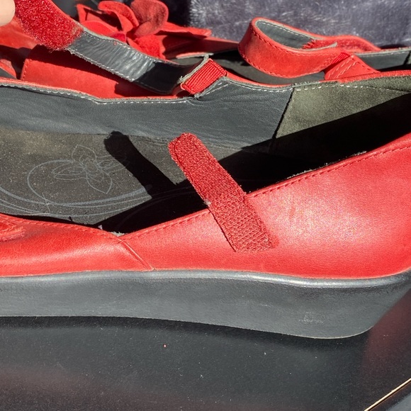 Zeira Leather Mary Jane Velcro strap sz 40 COMFORT and Stylish - Picture 5 of 7